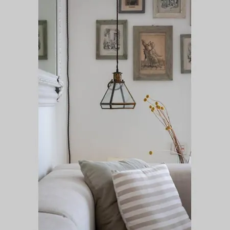 Alice Apartment *